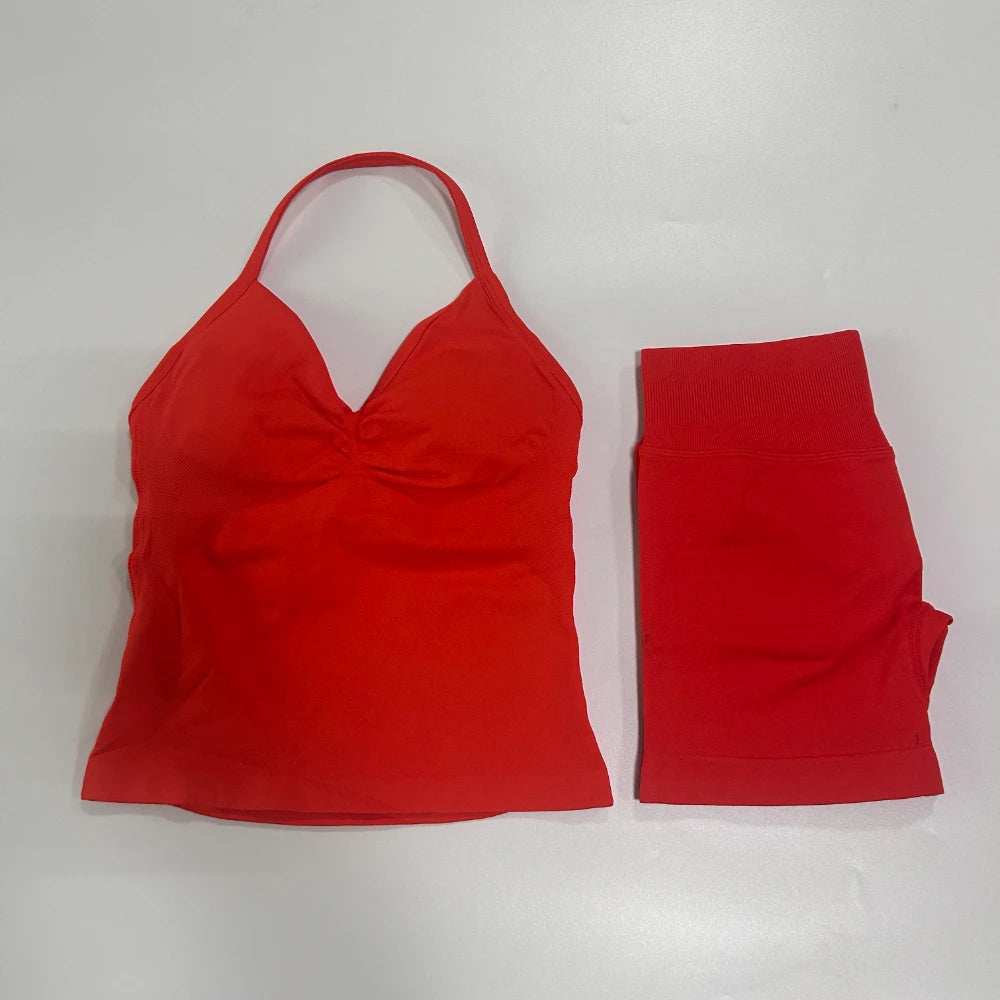Seamless 2-Piece Gym Set for Women – Backless Tank Top & Scrunch Shorts