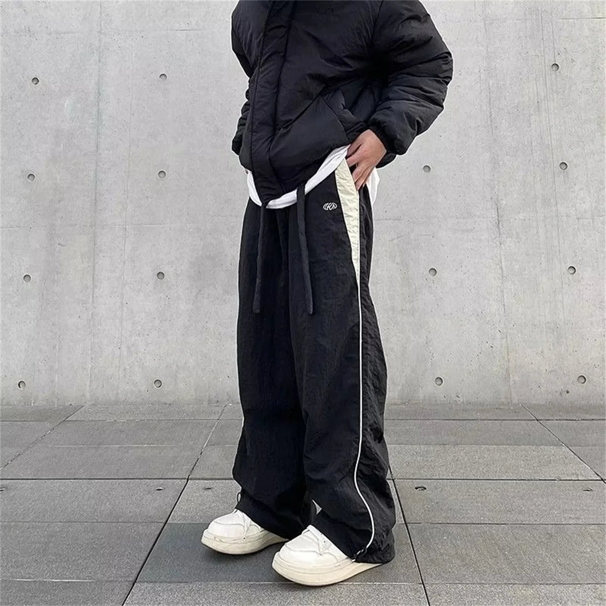 Women's Baggy Cargo Parachute Pants – Wide Leg Streetwear