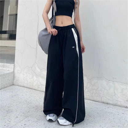 Women's Baggy Cargo Parachute Pants – Wide Leg Streetwear