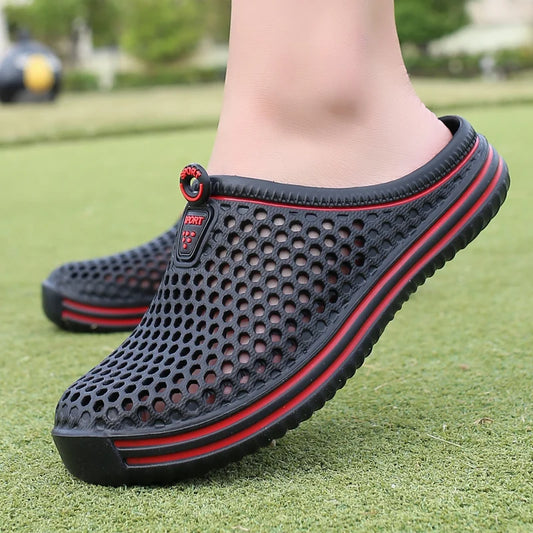 Hollow-Out Beach Clogs – Lightweight Unisex Non-Slip Sandals