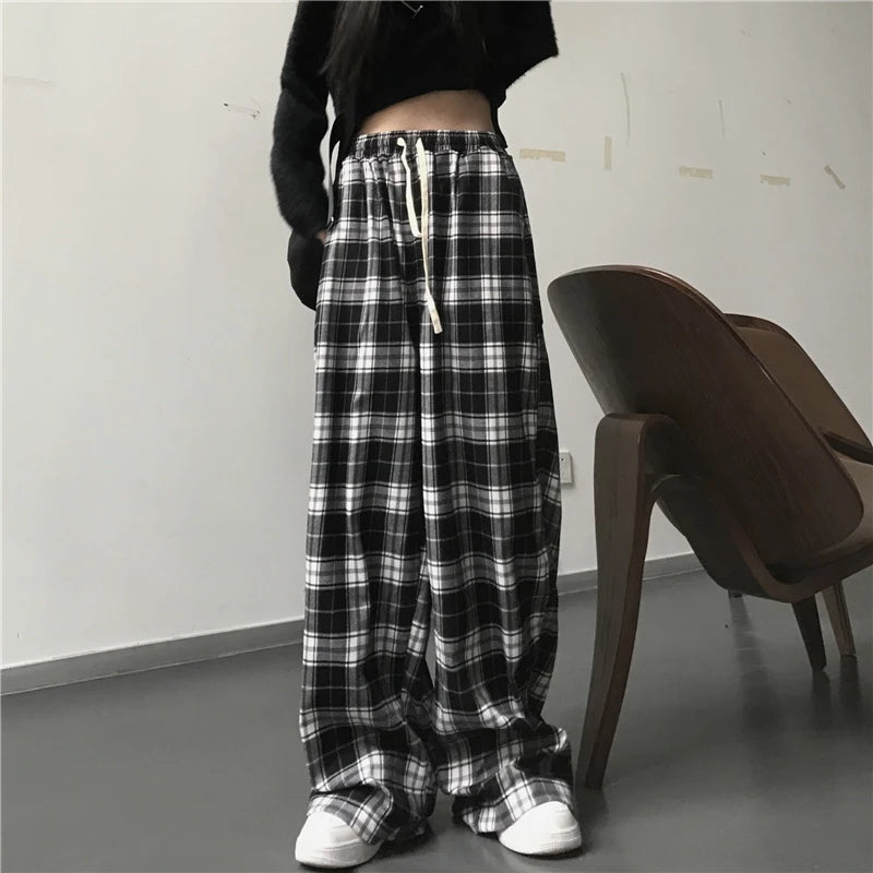 Plaid Baggy Sweatpants – Oversized Unisex Casual Pants with Pockets