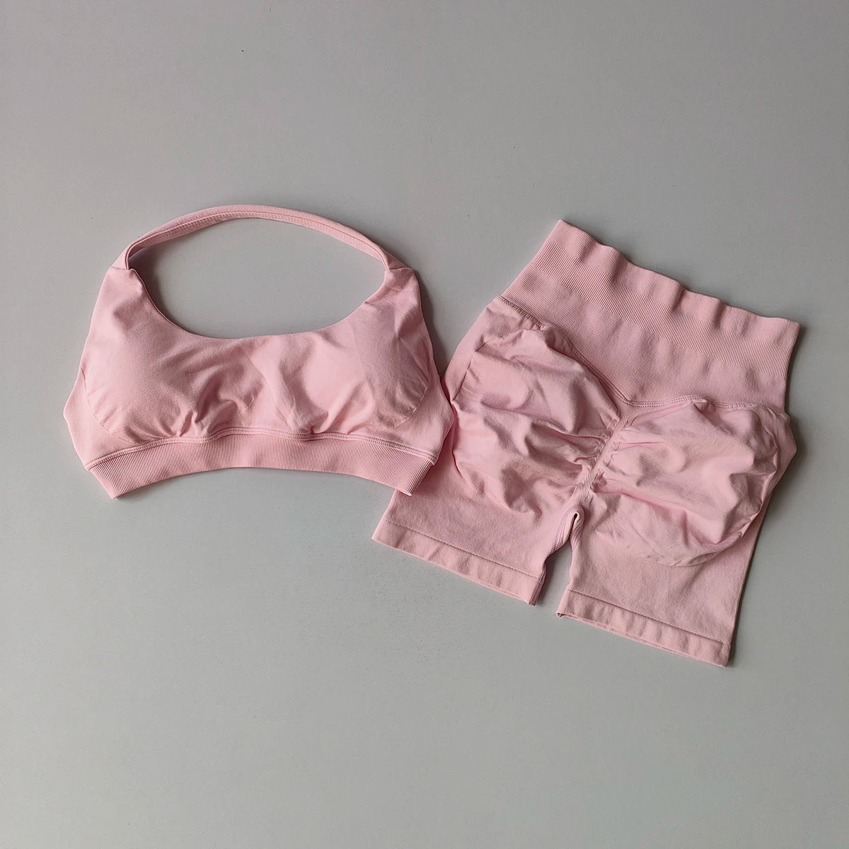 Seamless 2-Piece Workout Set – Halter Sports Bra & High-Waist Shorts