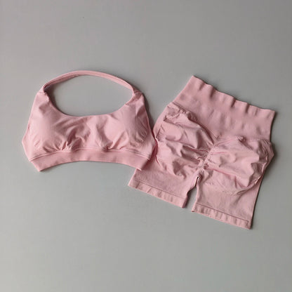 Seamless 2-Piece Workout Set – Halter Sports Bra & High-Waist Shorts