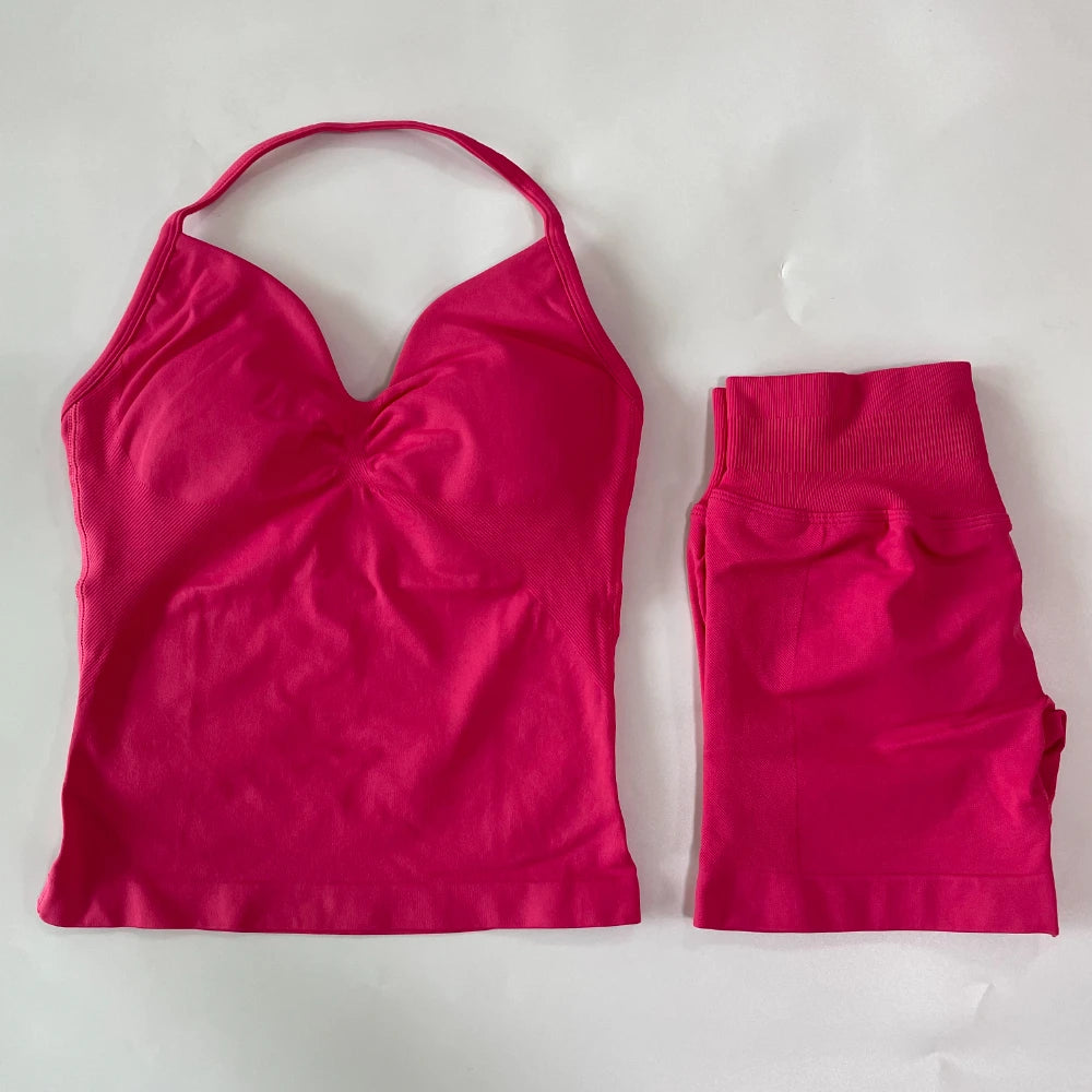 Seamless 2-Piece Gym Set for Women – Backless Tank Top & Scrunch Shorts