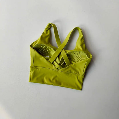 High-Impact Sports Bra with Built-In Cup – Shockproof Cross-Back