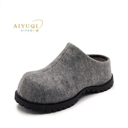 Women's Closed-Toe Flannel Platform Slippers – Retro Chunky Sole Shoes