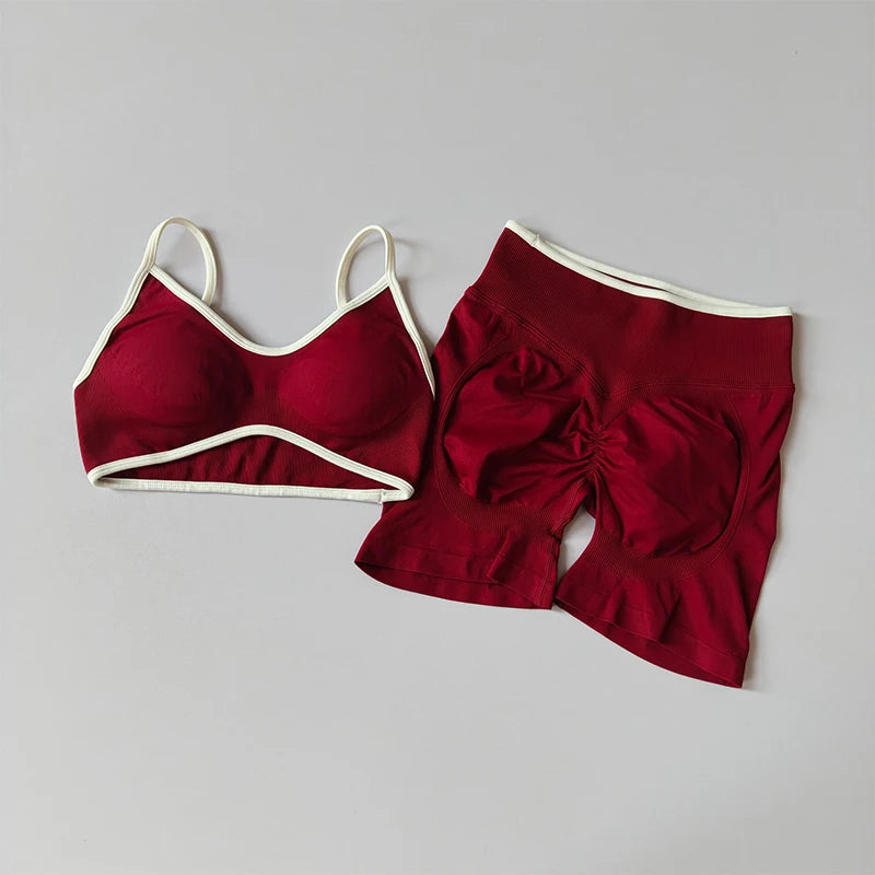 Seamless Yoga Set for Women – Crop Bra & Biker Shorts