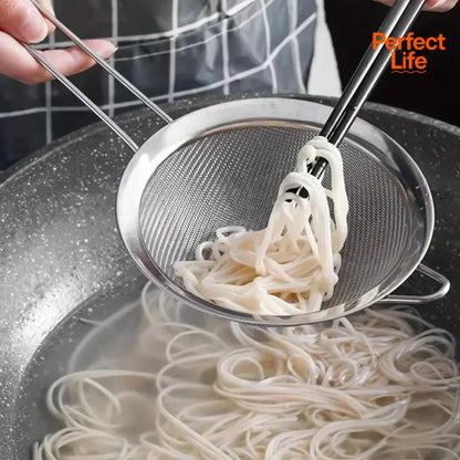 Stainless Steel Fine Mesh Strainer with Handle – Multiple Sizes