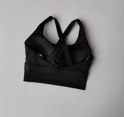 High-Impact Sports Bra with Built-In Cup – Shockproof Cross-Back