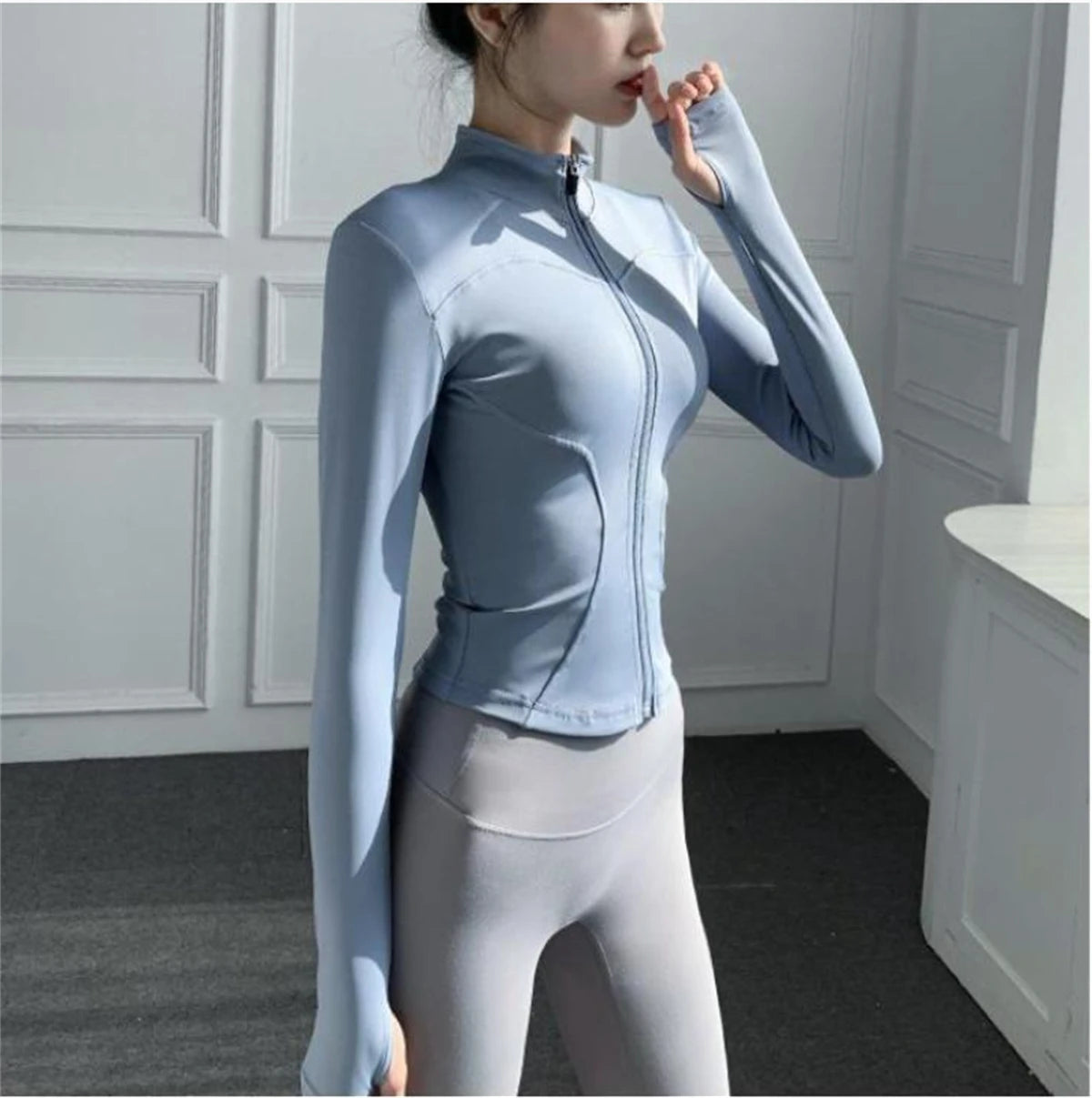 Women's Long Sleeve Zip-Up Sports Jacket