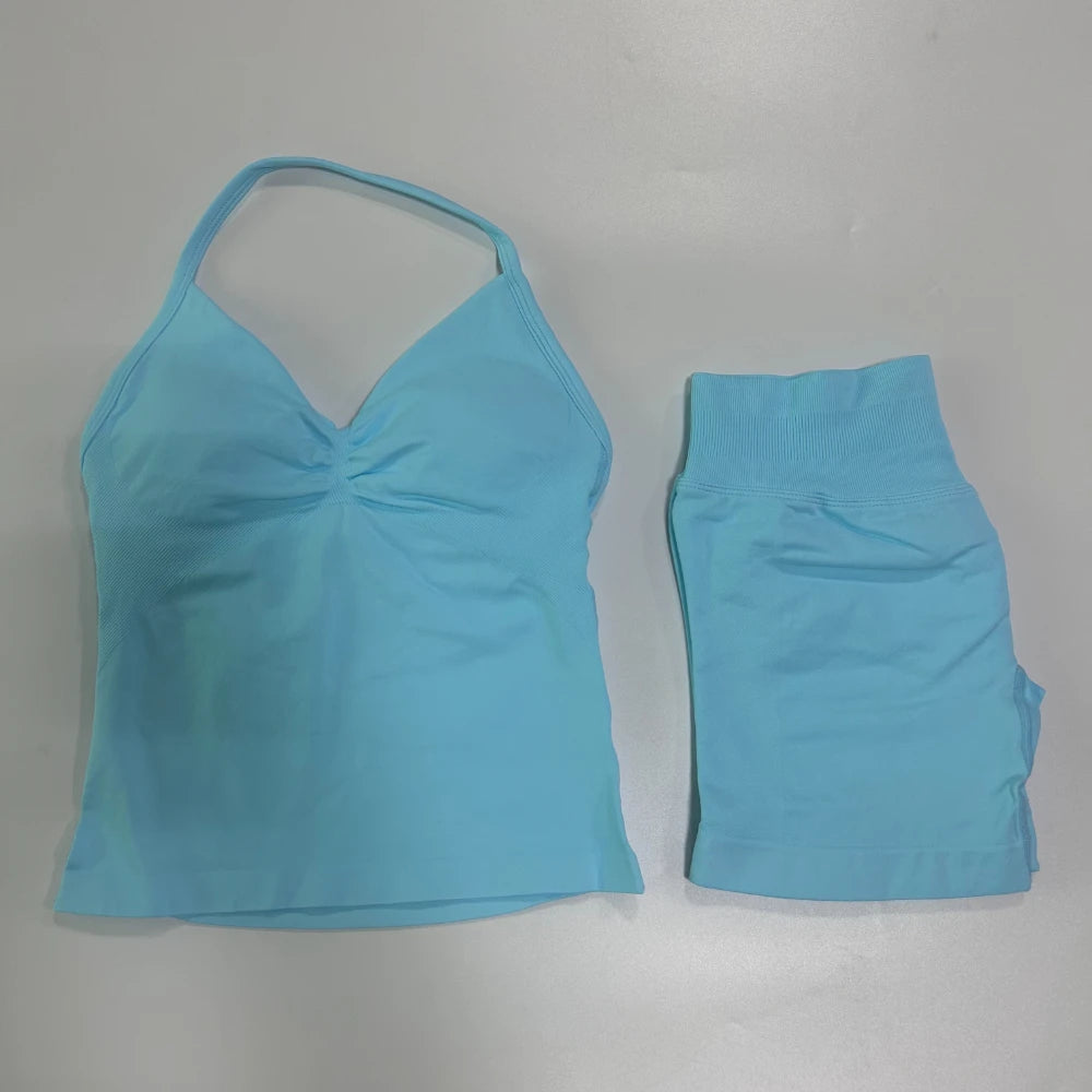 Seamless 2-Piece Gym Set for Women – Backless Tank Top & Scrunch Shorts