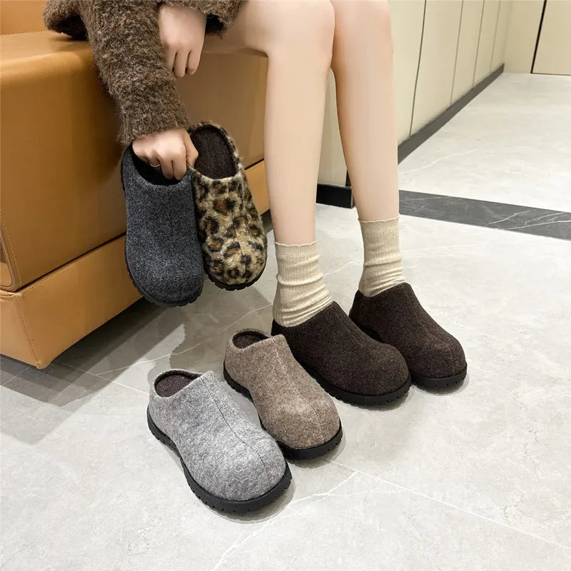 Women's Closed-Toe Flannel Platform Slippers – Retro Chunky Sole Shoes