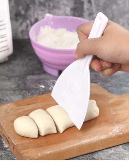 Plastic Dough Scraper – Bench Cutter & Butter Spreader for Baking