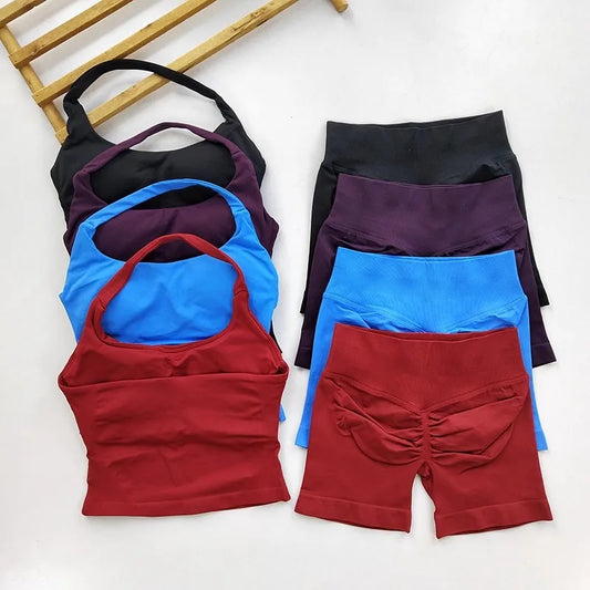 Women's 2-Piece Yoga Set – Halter Bra & Scrunch Shorts