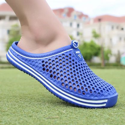 Hollow-Out Beach Clogs – Lightweight Unisex Non-Slip Sandals