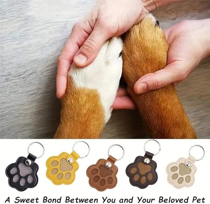 Pet Paw Leather Keychain – Memorial Keepsake for Dog & Cat Lovers