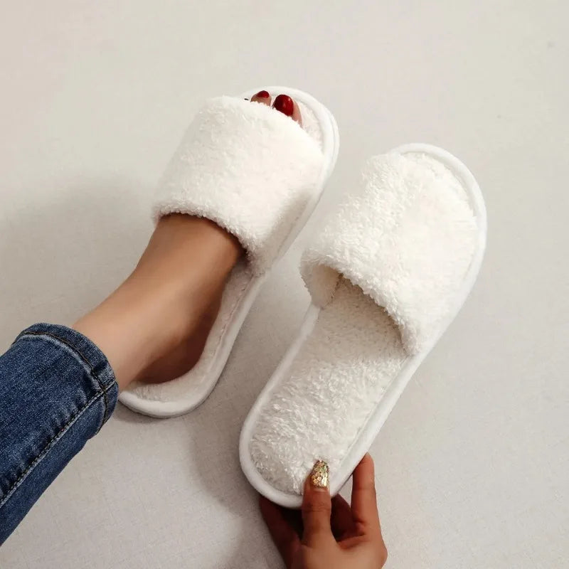 Women's Fluffy Fur Slide Slippers – Soft Plush Open-Toe Home Sandals