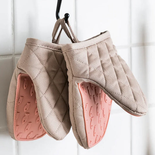 Fish-Shaped Silicone Oven Mitt & Heat-Resistant Kitchen Glove