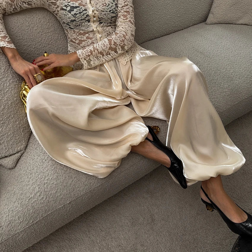 Pleated Loose Harem Pants – Elegant Crepe Bloomers for Women