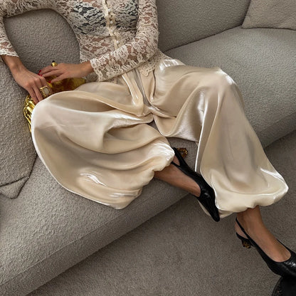 Pleated Loose Harem Pants – Elegant Crepe Bloomers for Women