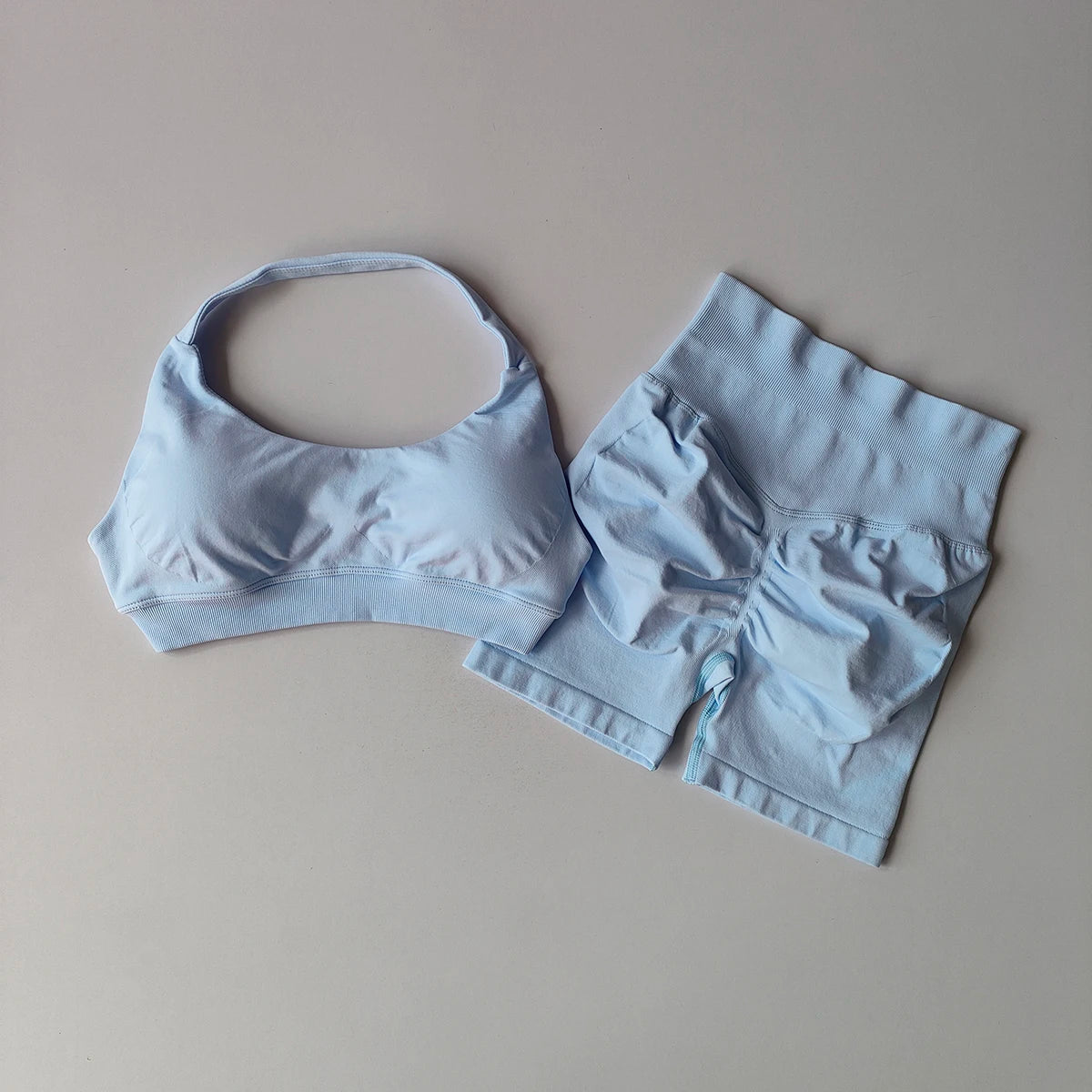Seamless 2-Piece Workout Set – Halter Sports Bra & High-Waist Shorts