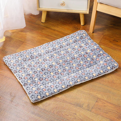 Plush Pet Sleeping Mat – Soft Warm Cushion for Cats & Dogs