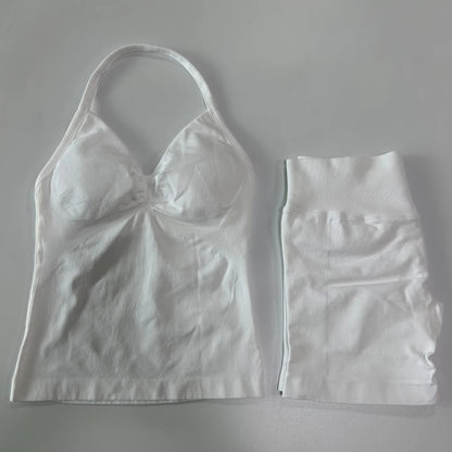 Seamless 2-Piece Gym Set for Women – Backless Tank Top & Scrunch Shorts