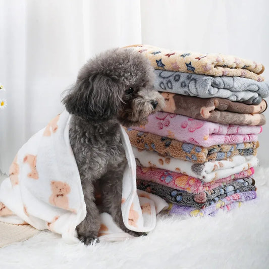 Soft Flannel Pet Blanket – Warm Paw Print Mat for Dogs & Cats