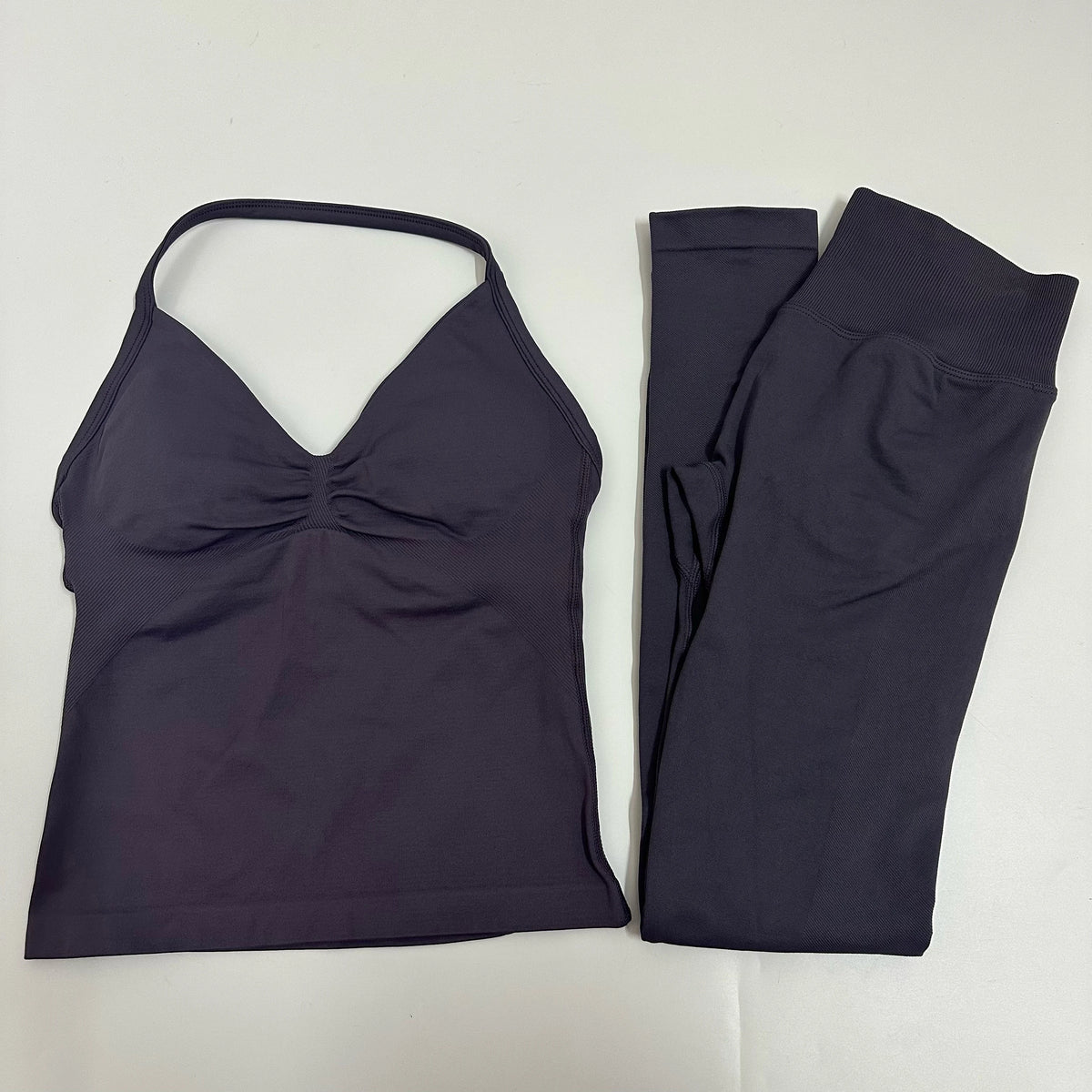 Women's 2-Piece Yoga Set – Backless Tank Top & Scrunch Leggings