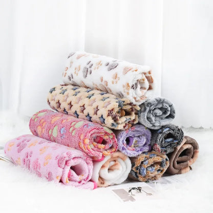 Soft Flannel Pet Blanket – Warm Paw Print Mat for Dogs & Cats